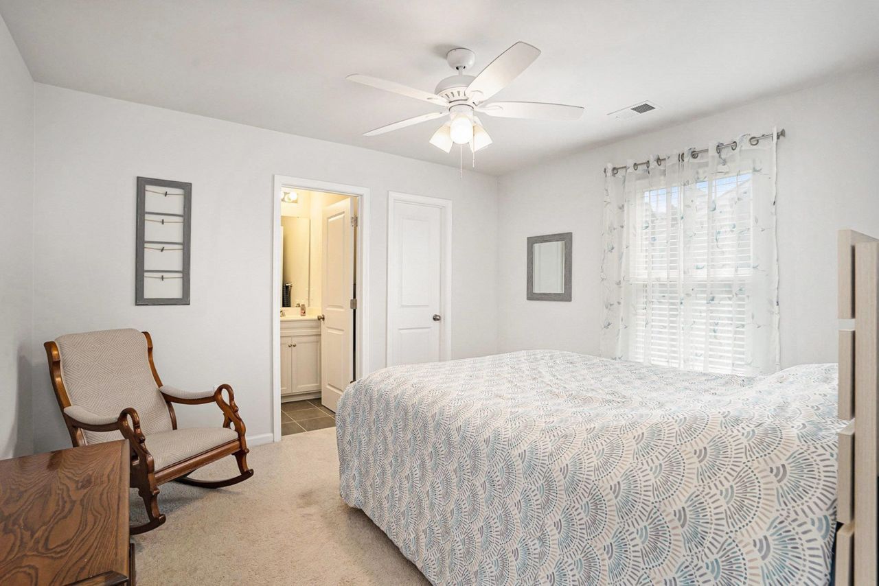 593 Heritage Downs Dr. Photo 23