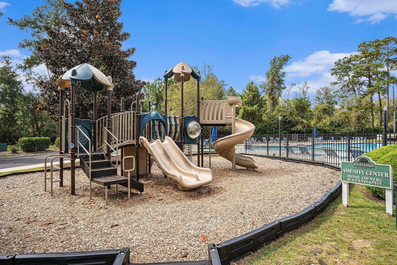 593 Heritage Downs Dr. Photo 30