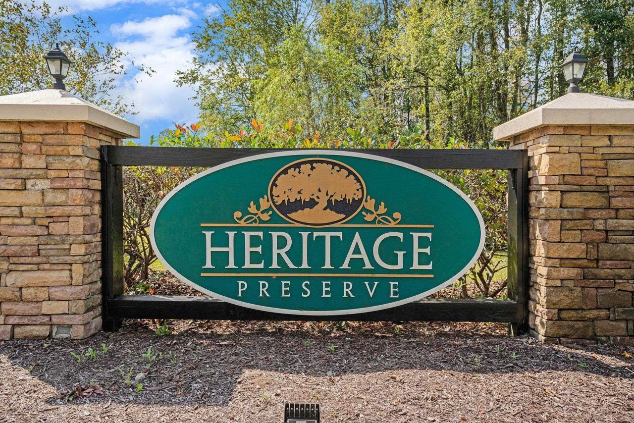 593 Heritage Downs Dr. Photo 6