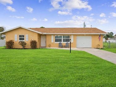 1672 SW ANGELICO LANE , PORT ST LUCIE, FL 34984