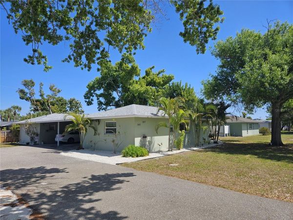 105 BASE AVENUE E, VENICE, FL 34285
