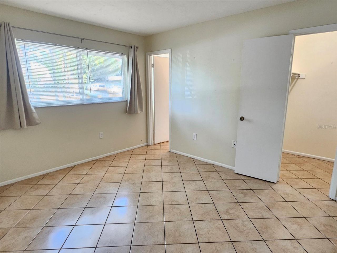 105 Base Avenue E, Venice, FL 34285 Photo