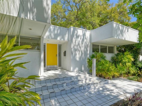 4223 W CLEVELAND STREET , TAMPA, FL 33609