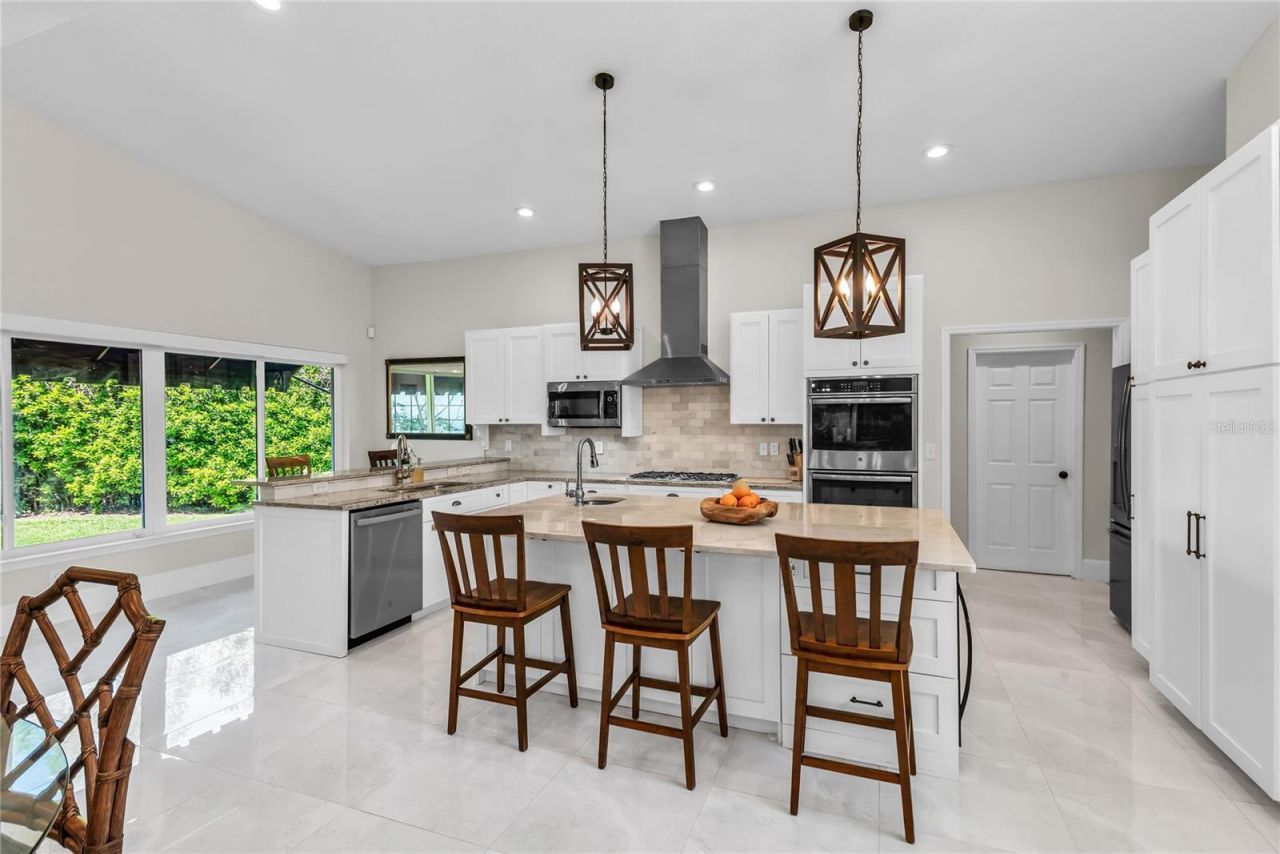 112 Laken Lane, Orlando, FL 32804 Photo