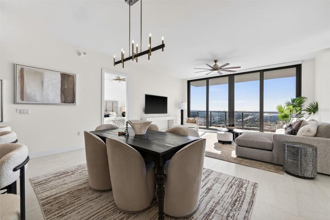 301 1st Street S, Unit 3205, Saint Petersburg, FL 33701 Photo