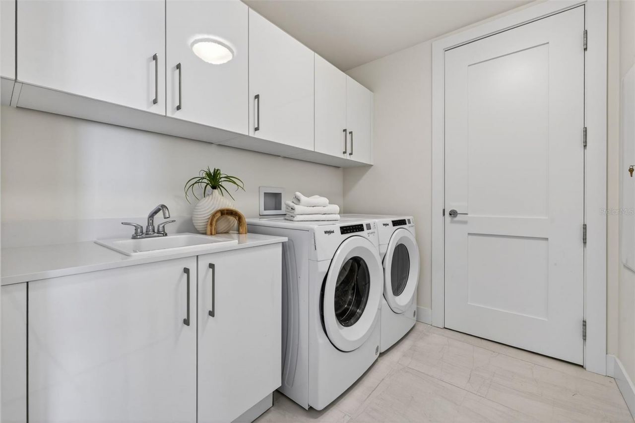 301 1st Street S, Unit 3205, Saint Petersburg, FL 33701 Photo