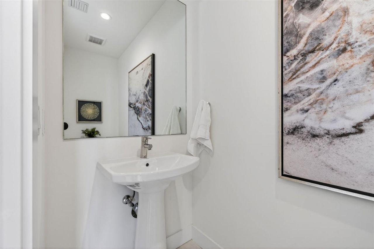 301 1st Street S, Unit 3205, Saint Petersburg, FL 33701 Photo