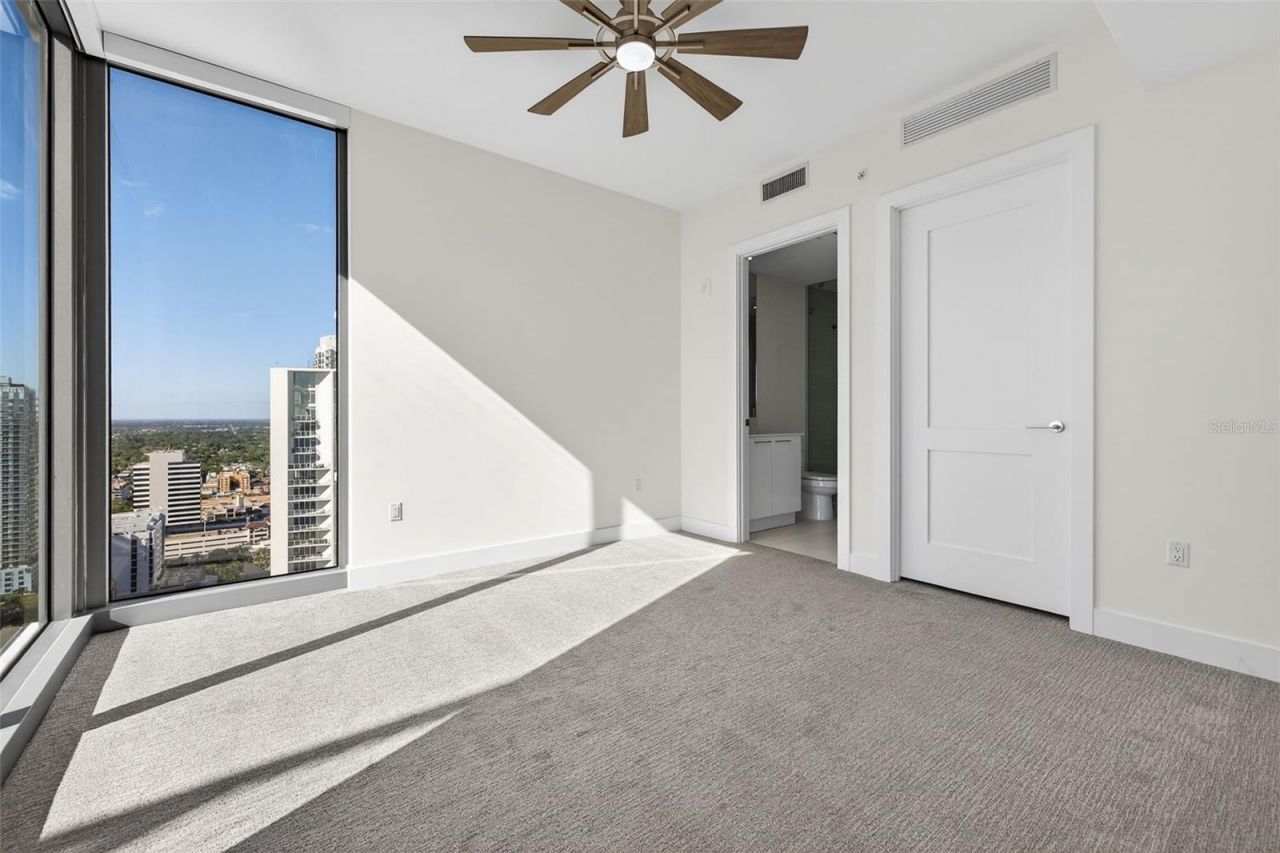 301 1st Street S, Unit 3205, Saint Petersburg, FL 33701 Photo