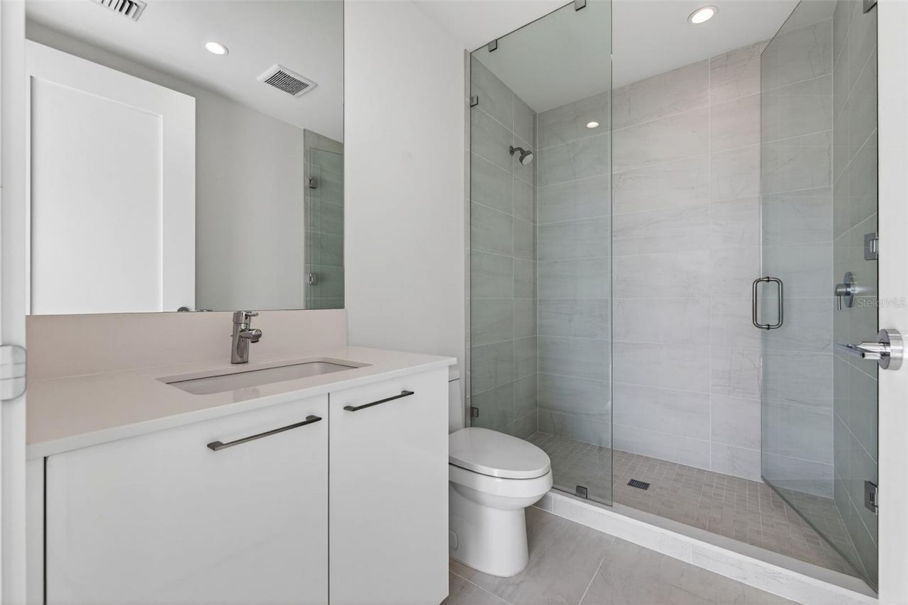 301 1st Street S, Unit 3205, Saint Petersburg, FL 33701 Photo