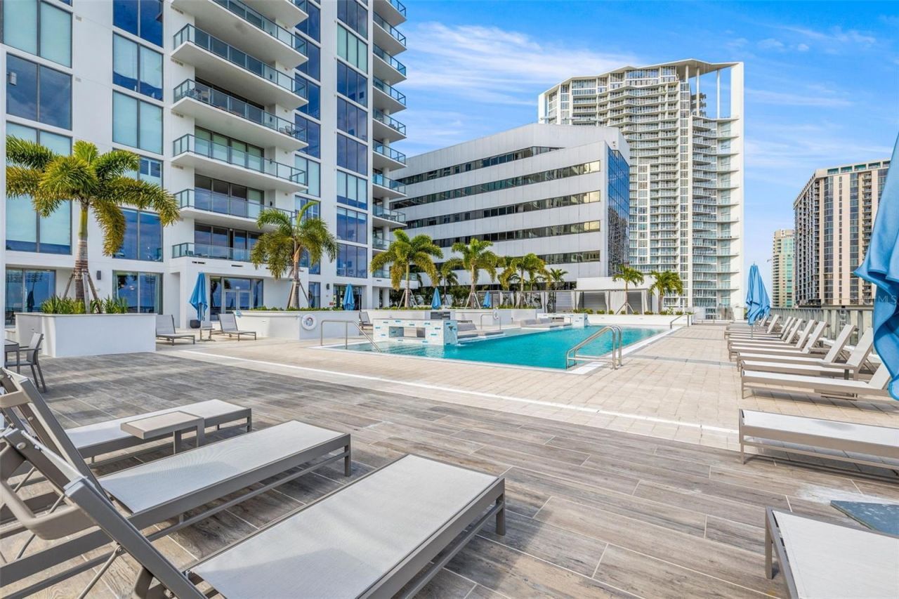 301 1st Street S, Unit 3205, Saint Petersburg, FL 33701 Photo