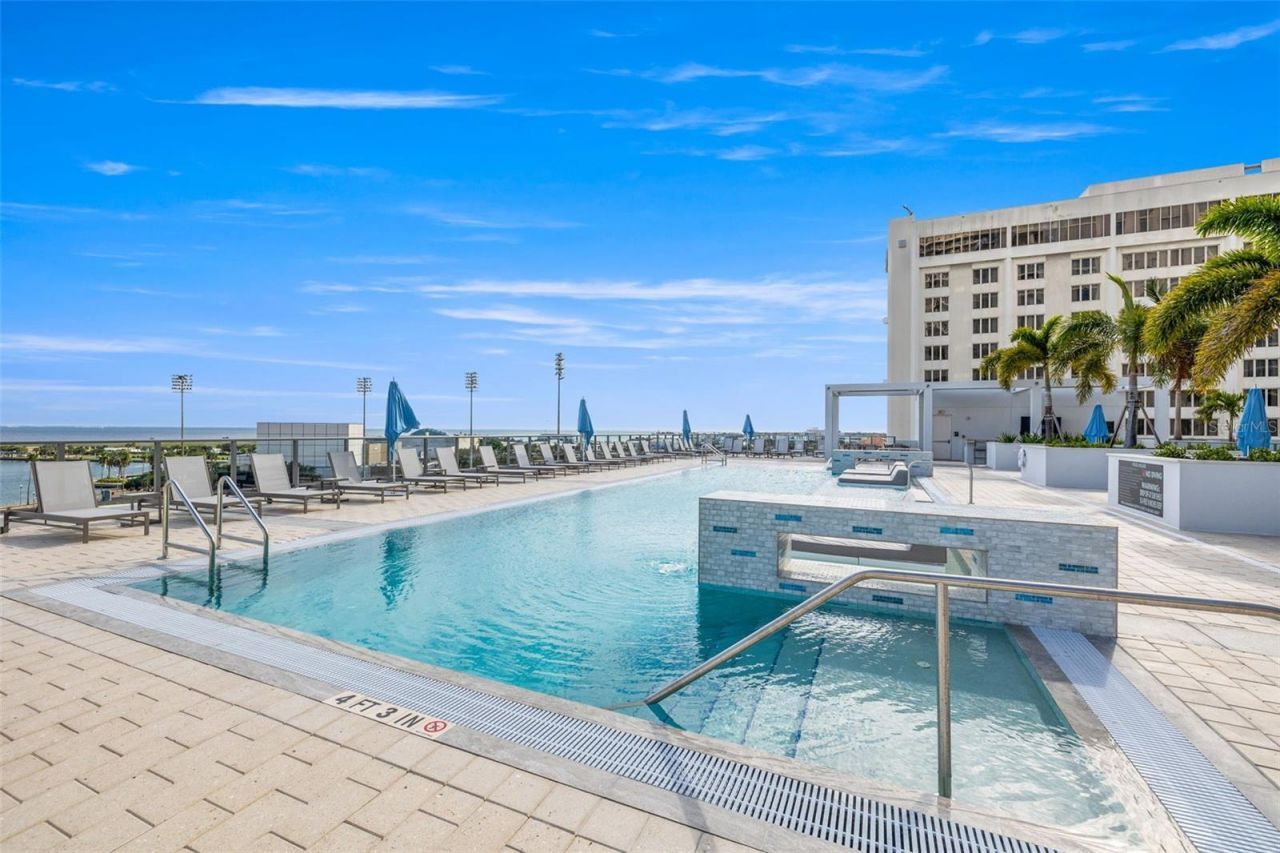 301 1st Street S, Unit 3205, Saint Petersburg, FL 33701 Photo