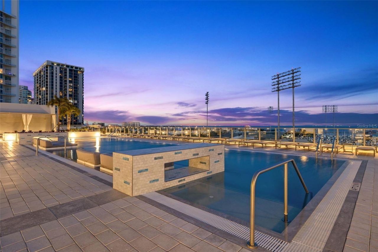 301 1st Street S, Unit 3205, Saint Petersburg, FL 33701 Photo