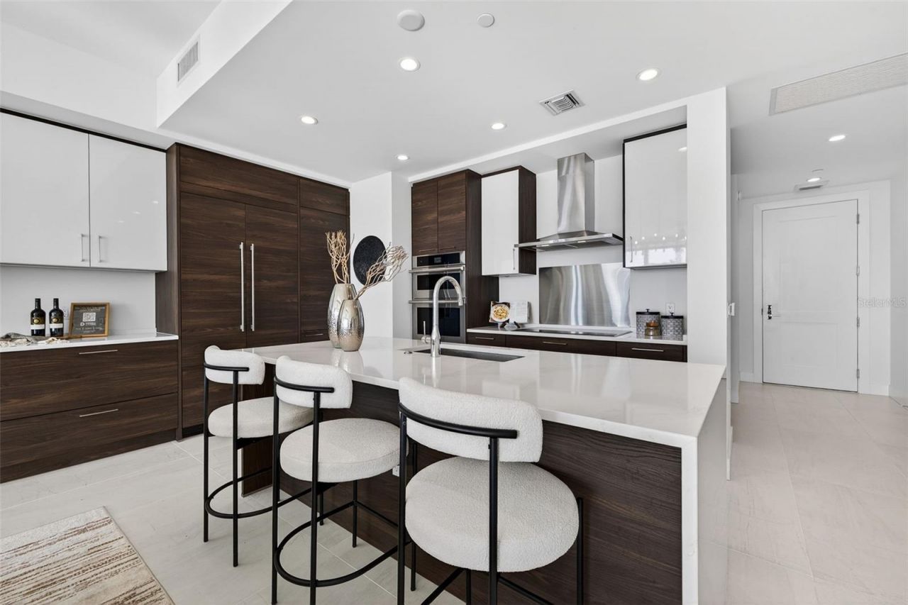 301 1st Street S, Unit 3205, Saint Petersburg, FL 33701 Photo