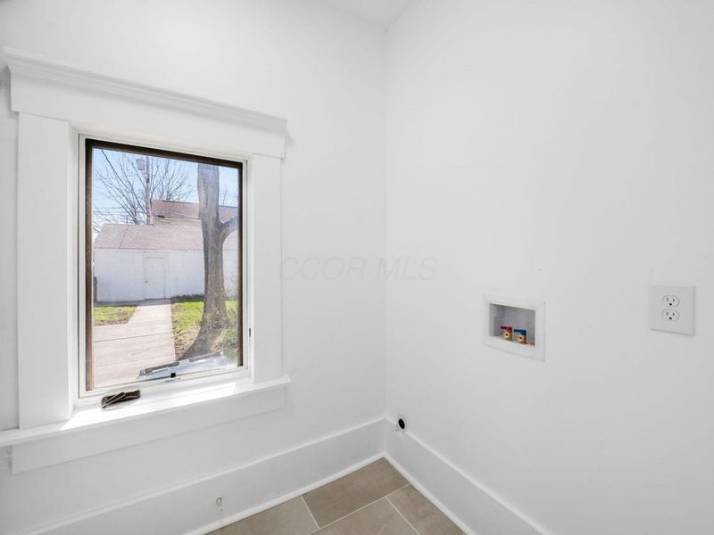 583 E Columbus Street, Columbus, OH 43206 Photo 14