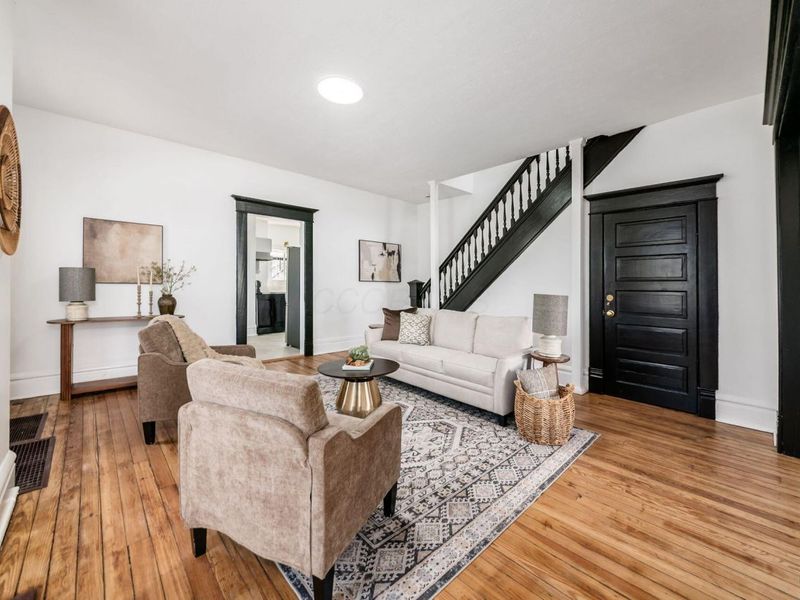 583 E Columbus Street, Columbus, OH 43206 Photo 3