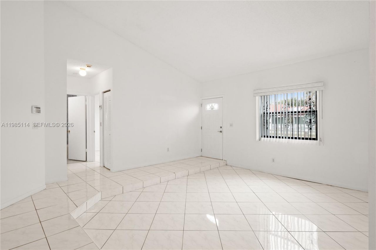 3490 NW 194 St, Miami Gardens, FL 33056 Photo