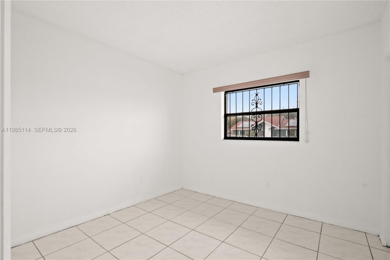 3490 NW 194 St, Miami Gardens, FL 33056 Photo