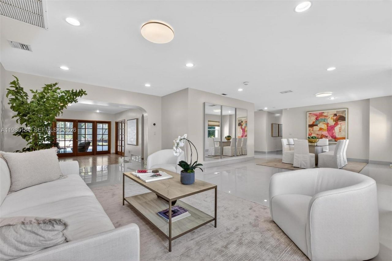 6125 SW 109th St, Pinecrest, FL 33156 Photo