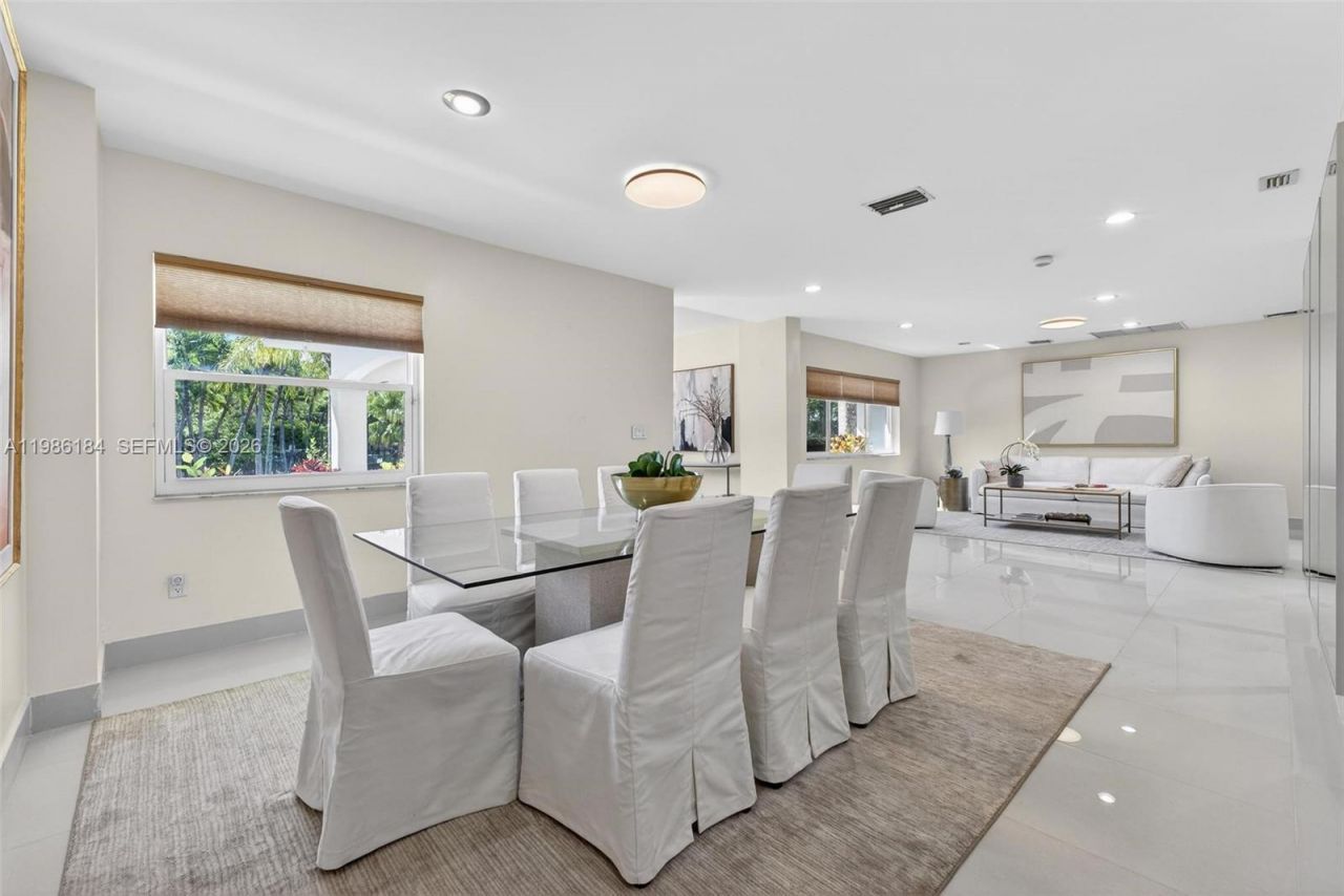 6125 SW 109th St, Pinecrest, FL 33156 Photo