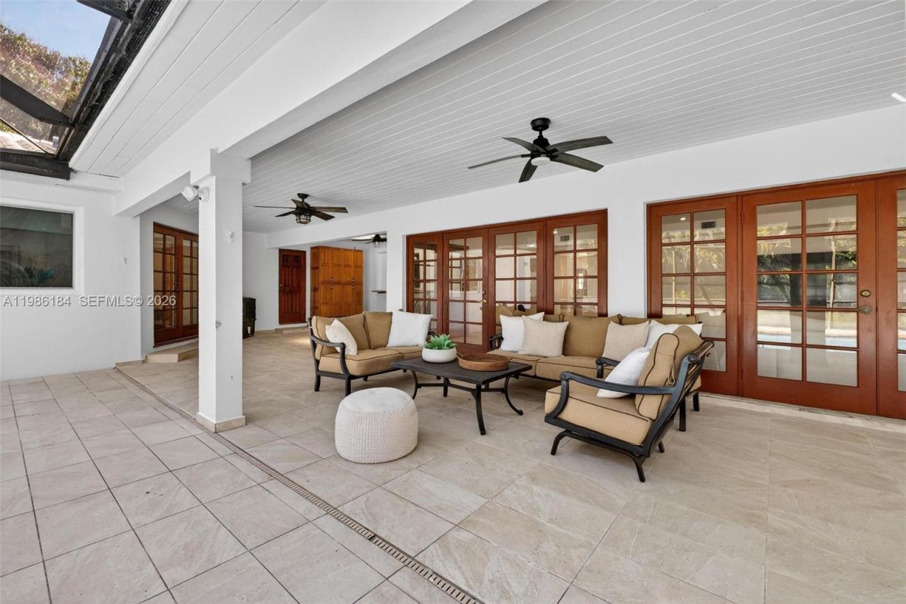 6125 SW 109th St, Pinecrest, FL 33156 Photo