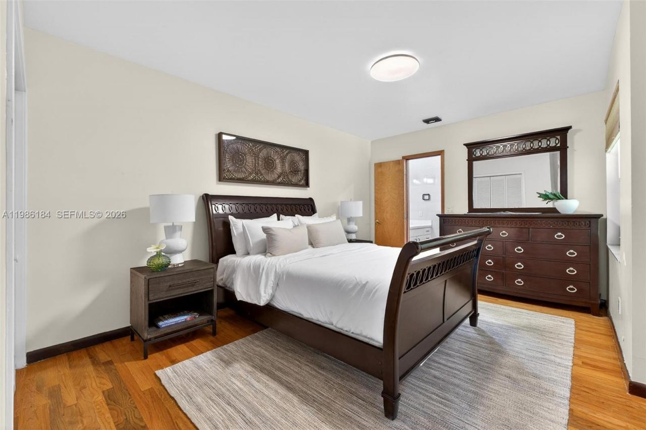 6125 SW 109th St, Pinecrest, FL 33156 Photo