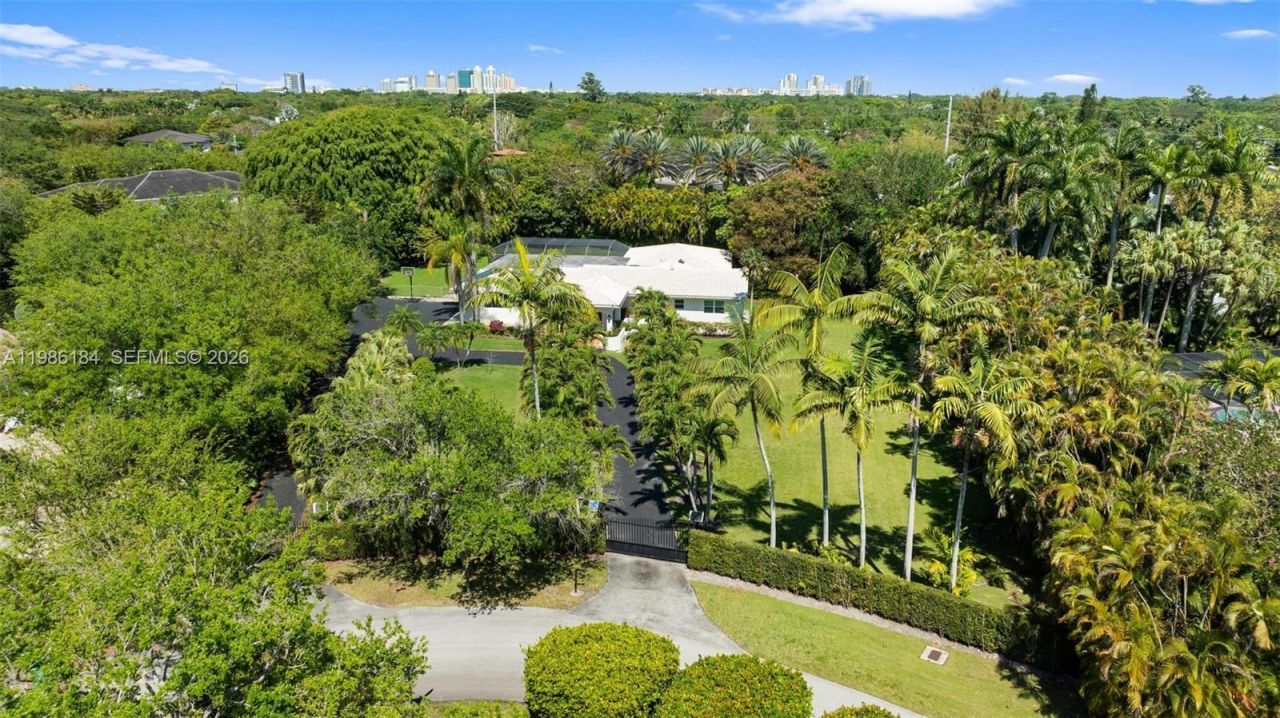 6125 SW 109th St, Pinecrest, FL 33156 Photo