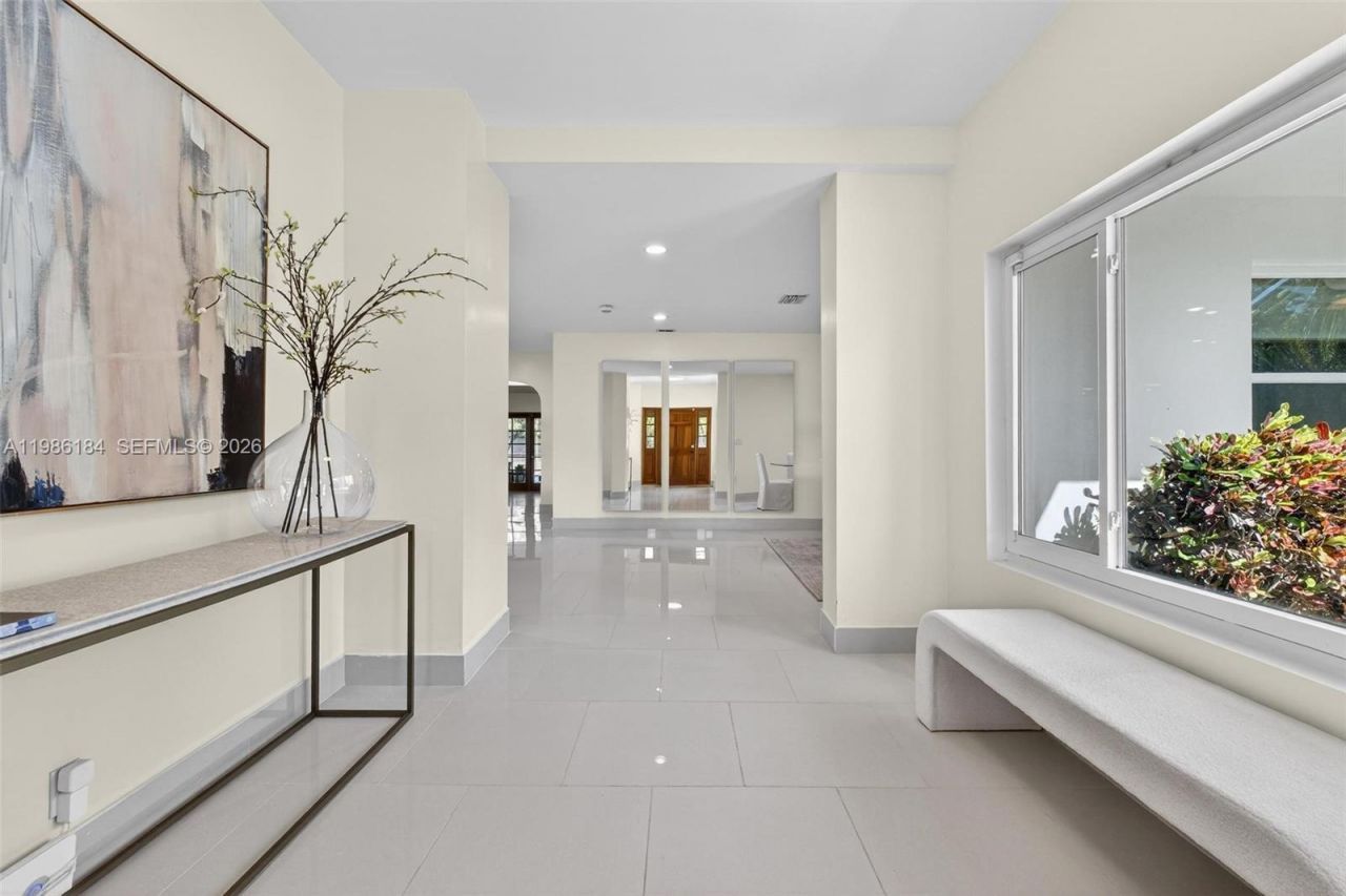 6125 SW 109th St, Pinecrest, FL 33156 Photo