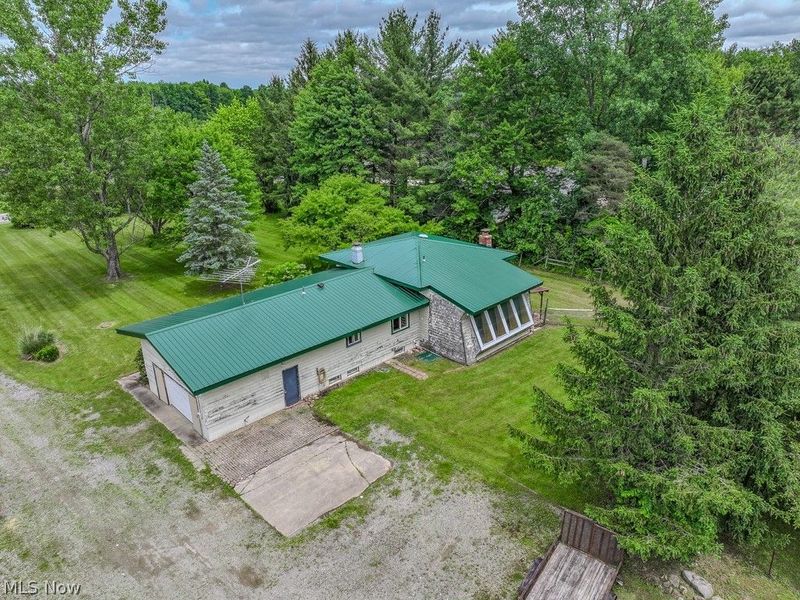 14161 Radcliffe Road, Chardon, OH 44024 Photo 4