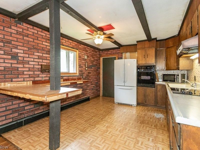 14161 Radcliffe Road, Chardon, OH 44024 Photo 9