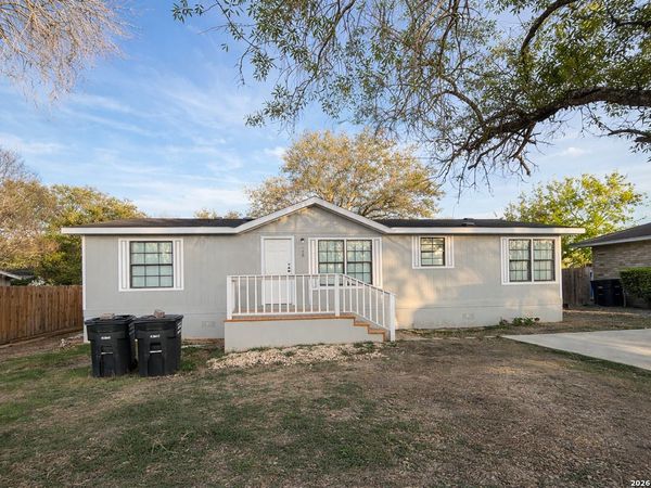 938 Patricia Ann, Poteet, TX 78065