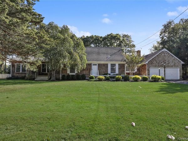 48 Nidzyn Avenue , Remsenburg, NY 11960