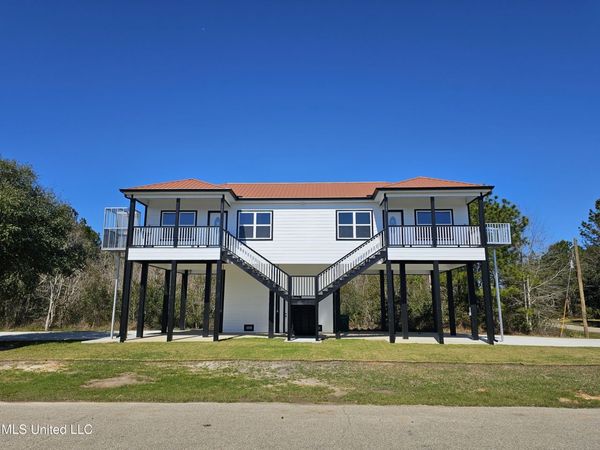 5061&5063 Forrest Avenue, Bay Saint Louis, MS 39520