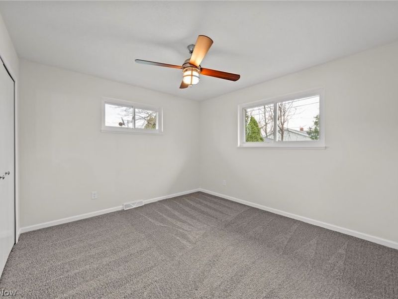 1201 Galaxy Drive, Cleveland, OH 44109 Photo 10