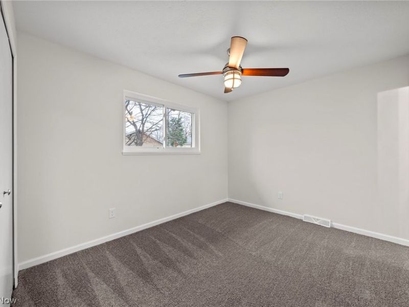 1201 Galaxy Drive, Cleveland, OH 44109 Photo 12