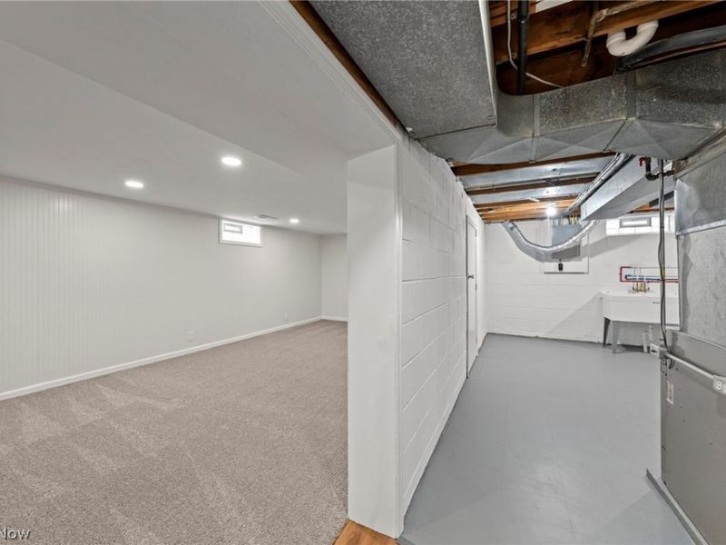 1201 Galaxy Drive, Cleveland, OH 44109 Photo 14