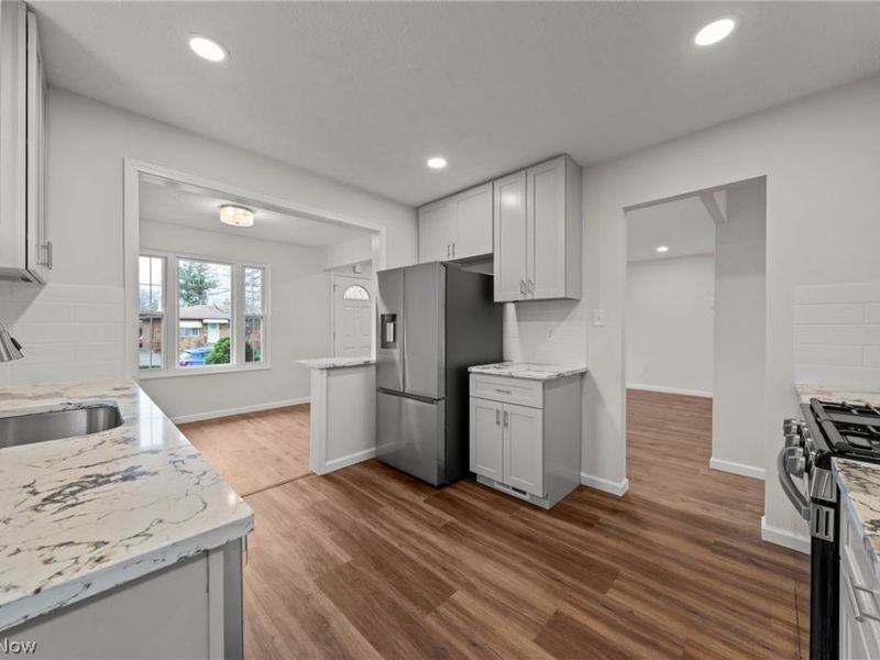 1201 Galaxy Drive, Cleveland, OH 44109 Photo 7