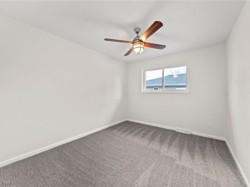 1201 Galaxy Drive, Cleveland, OH 44109 Photo 9