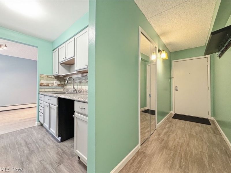 521 Tollis, Unit 396, Broadview Heights, OH 44147 Photo 6