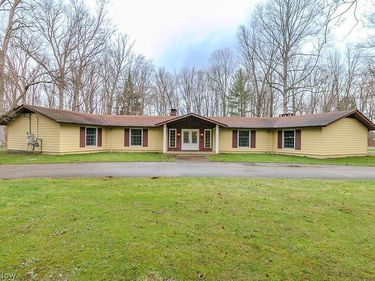 9251 Boyer Lane, Kirtland Hills, OH 44060