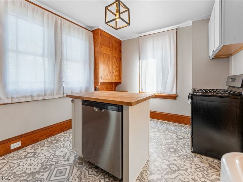 1236 Perkins Avenue NW, Canton, OH 44703 Photo 9