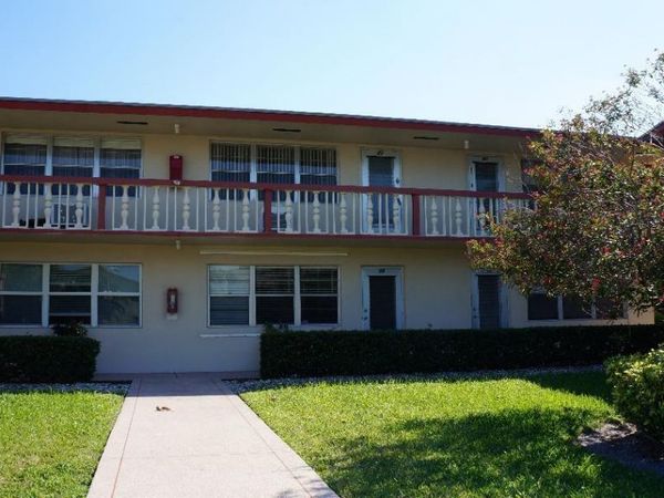 42 Sussex, Unit B, West Palm Beach, FL 33417