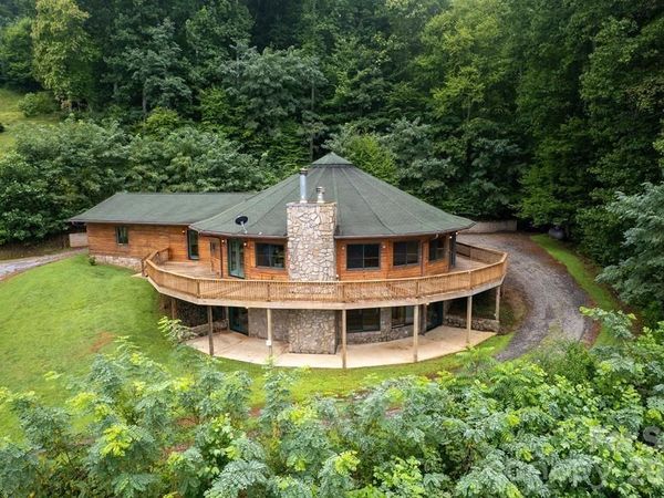 417 Quiet Forest Lane , Sylva, NC 28779