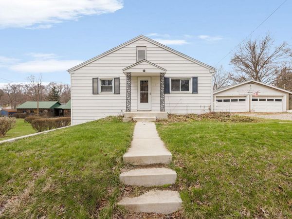 204 Terre Coupe Street, Buchanan, MI 49107