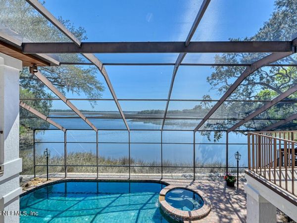 1037 SHIPWATCH Drive E, Jacksonville, FL 32225