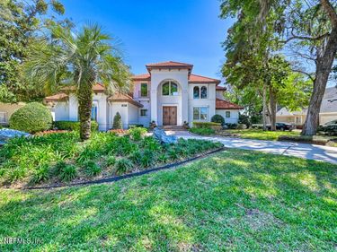 1037 SHIPWATCH Drive E, Jacksonville, FL 32225