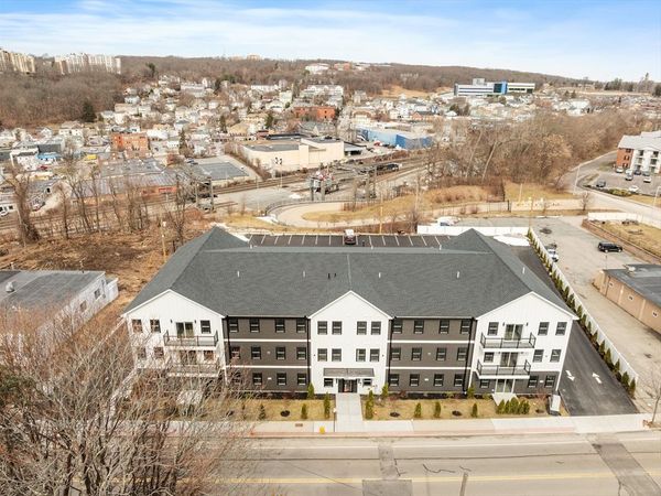 631 Franklin Street, Unit 106, Worcester, MA 01604