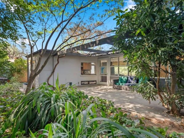 412 Elmwood Drive, Pasadena, CA 91105