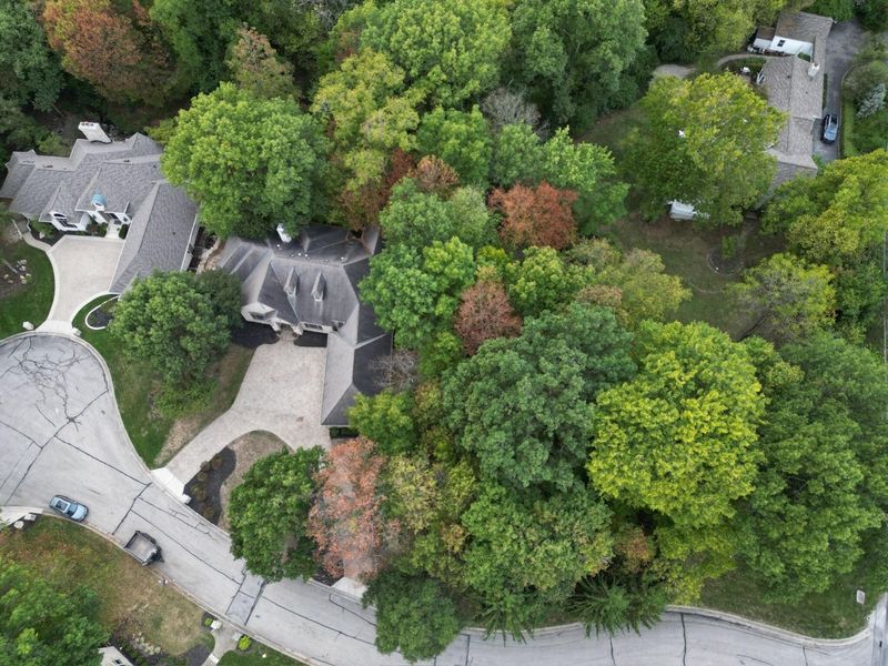 5065 Slate Run Woods Court , Upper Arlington, OH 43220 Photo 2