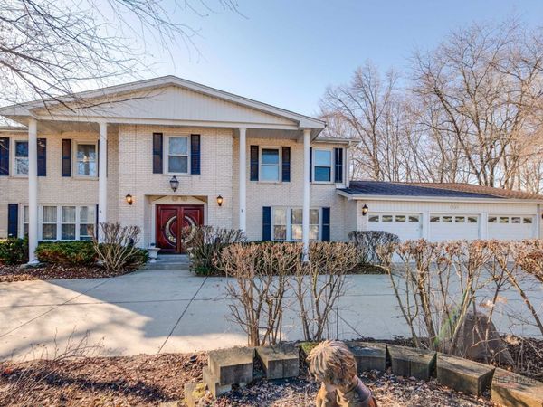 505 Rue Chamonix , Deer Park, IL 60010