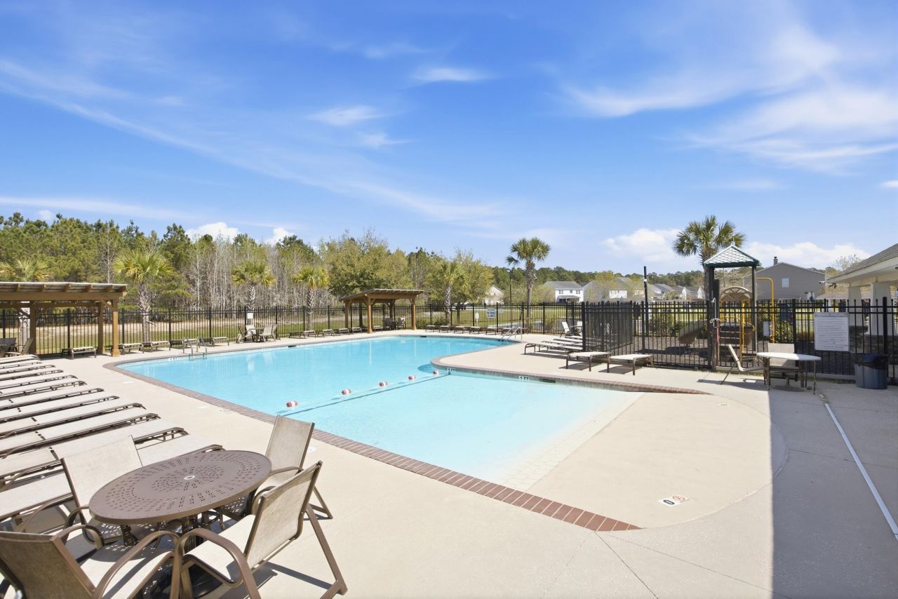 258 Longford Drive Photo 36